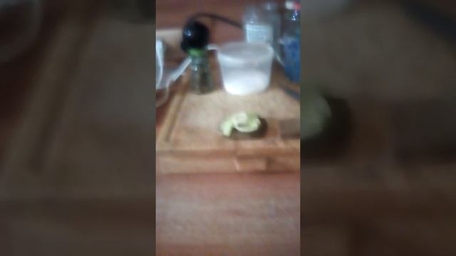 Как сделать вкусные? сэндвич? из овощей? и хлеба? смотреть онлайн