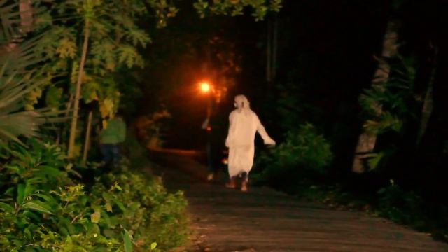 Scary Ghost Prank At Night 2022 | Funny Prank Videos || Prank Pocong Massal | 4-Minute Fun