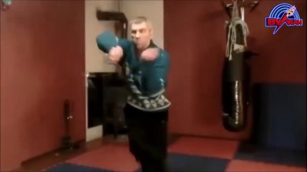 Пародии на Брюса Ли