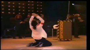 Rare Footage! Michael Jackson Collapses Live on Stage due to Exhaustion