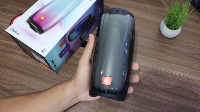 JBL PULSE 4 A mais linda de todas - Unboxig e teste смотреть онлайн