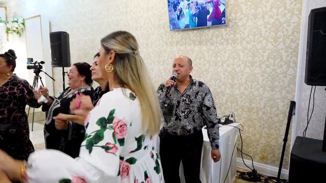 Цыганская свадьба. ( 2 ) Николай & Василиса 26.08. 2023 Видеограф Алик тел: 8-952-377-87-8 смотреть онлайн
