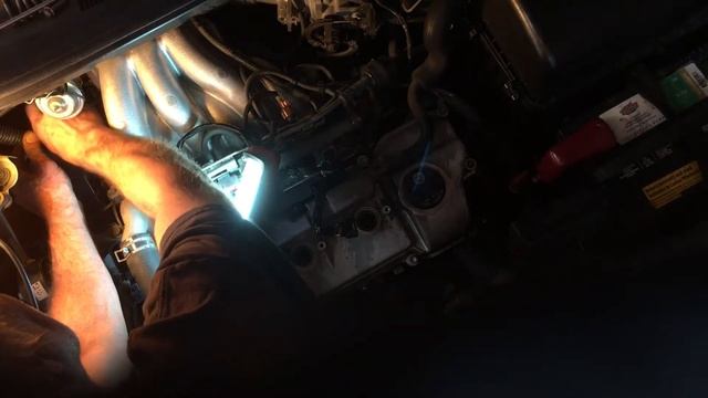 Removing #1 spark plug on a 1999 Lexus RX300. What a RPITA. ??? смотреть онлайн