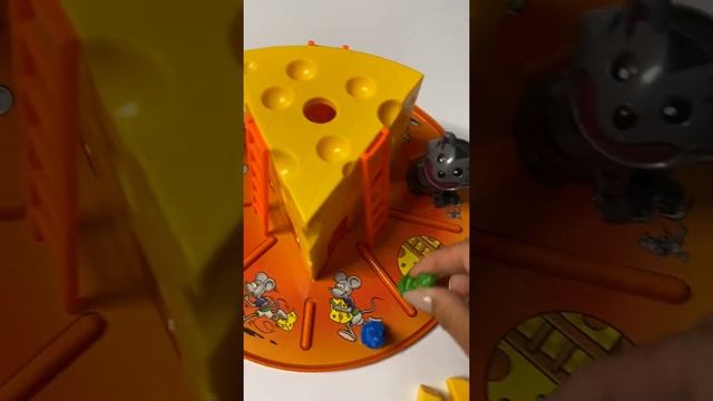 Игра « Кошки - мышки»