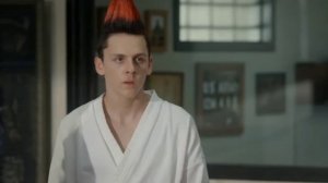 Ястреб отомстил обидчикам, постоял за себя. Момент из сериала "Кобра Кай" / "Cobra Kai"