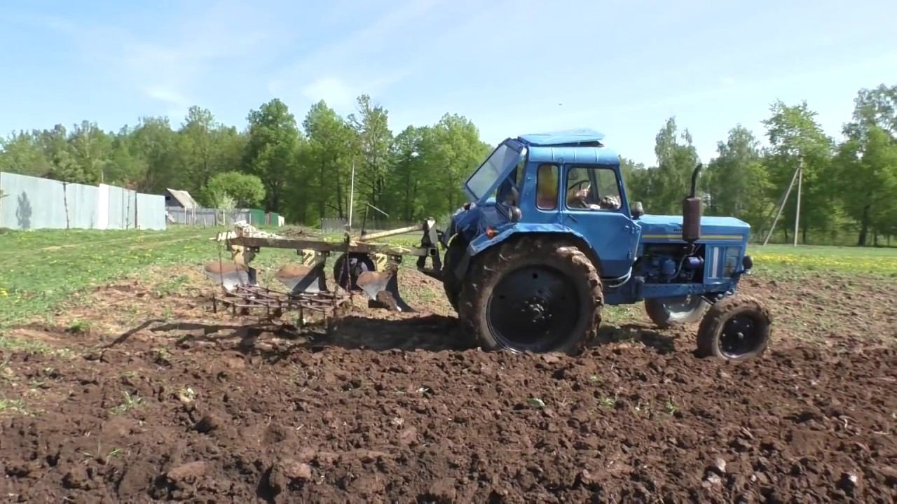 #132 Вторая вспашка огородов под картофель на тракторе МТЗ 80 плугом плн 3-35. смотреть онлайн