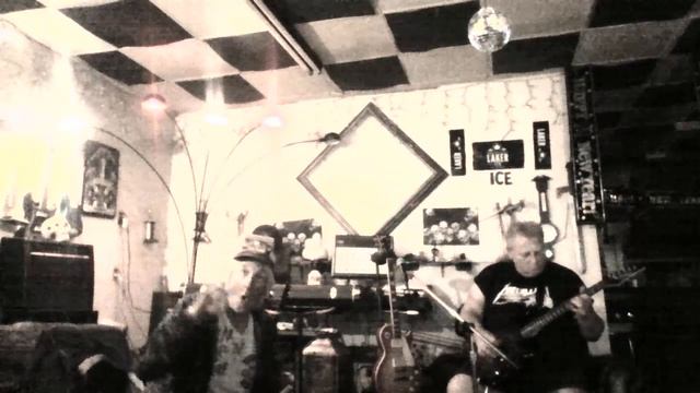 ''IAN'S IBANEZ S470 GETS CHRISTINED BY ME my song 'SENTINEL'----STEEL PRISONER------ смотреть онлайн