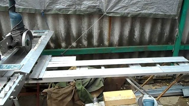 Рабочее место по резке металопрофиля ГКЛ и сайдинга . смотреть онлайн