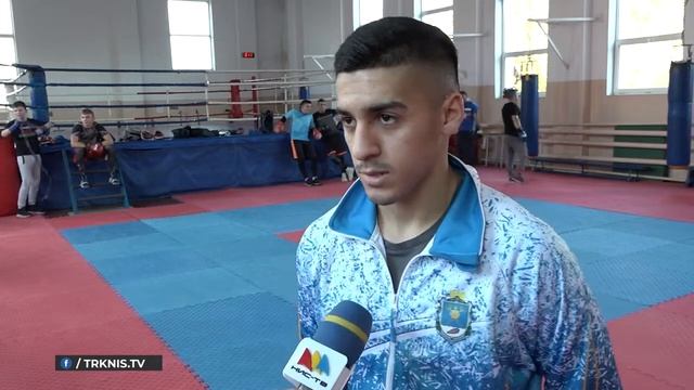 Миколаївські боксер і рефері на світовому чемпіонаті з боксу смотреть онлайн
