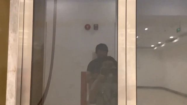 (Retake) Lift Tour At Landmark 81(Shopping Center And Crossover) смотреть онлайн