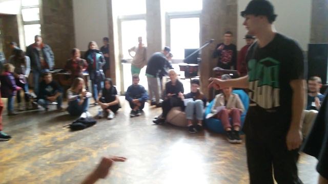 South Jam HipHop Lukash vs Staj смотреть онлайн