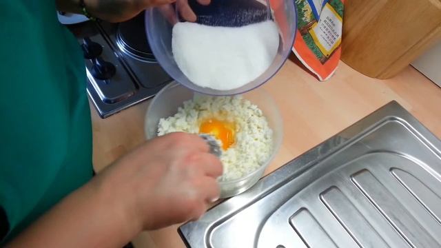 Завитушки с творогом в сметане смотреть онлайн