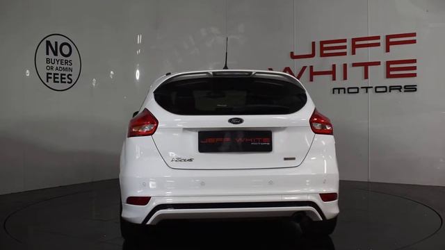 2015 Ford Focus 1.5 EcoBoost Zetec S 5dr смотреть онлайн