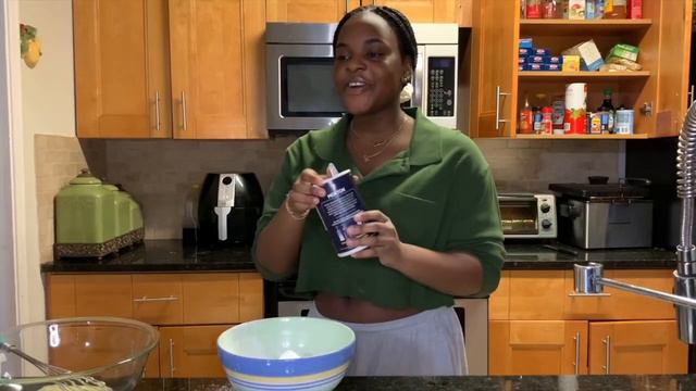 you guys have terrible friends...✰ making tiramisu cupcakes for my bestie's bday | BAKE WITH ME смотреть онлайн