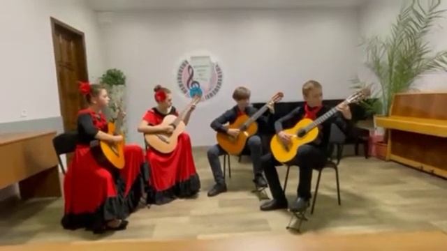 Ансамбль " Милонга". Одесса ДМШ 7. О. Копенков - "Милонга" смотреть онлайн