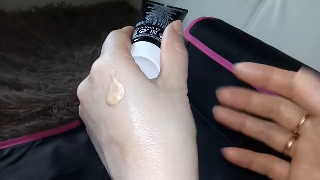 Это обязательно должно быть у каждой девушки 🙌3в 1 : база, хайлайтер и перфектор серии Mark смотреть онлайн