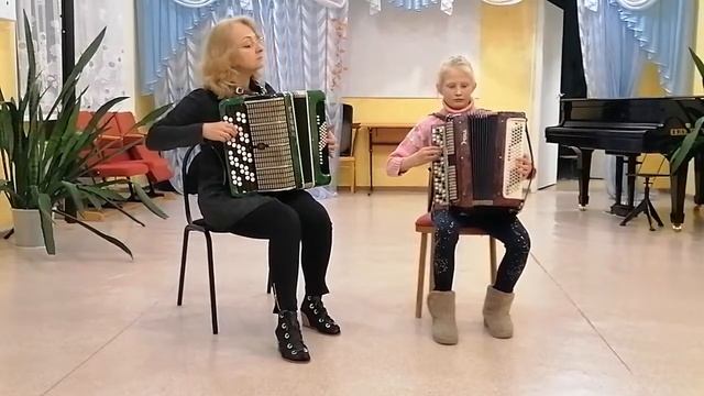 Новомлынская Надежда - В.Лушников "Маленький вальс" смотреть онлайн