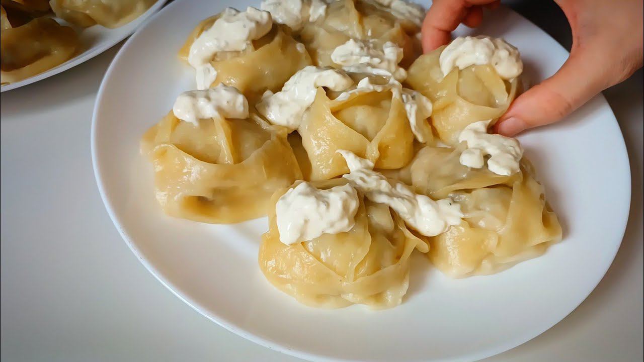 Манты "Любимые". Вкусное тесто и нежная начинка. И ещё соус, который я обожаю подавать к мантам. смотреть онлайн