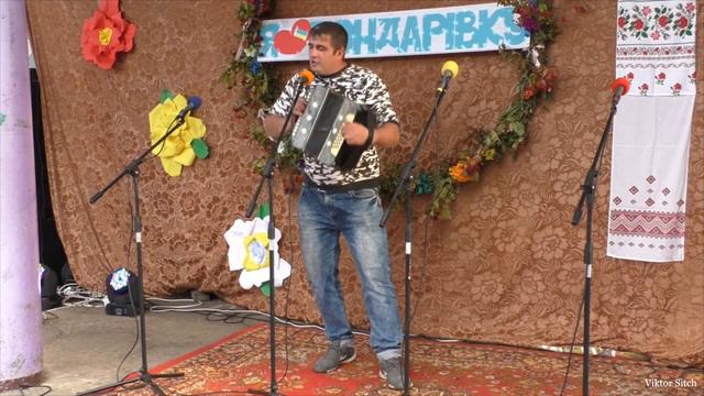 "Червона калина листячко зелене" смотреть онлайн