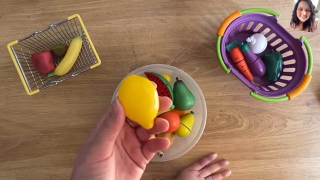 Fruits and Vegetables with Eva смотреть онлайн