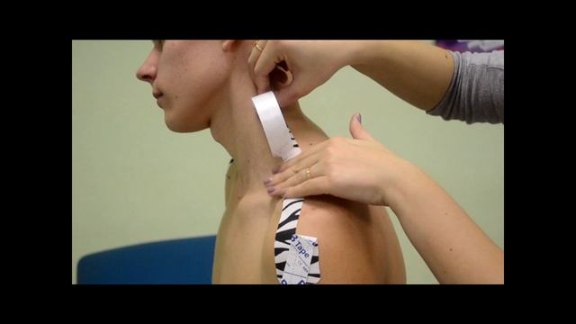 Кинезио тейп BBTape на трапецию | PHYSIOLINE.RU смотреть онлайн