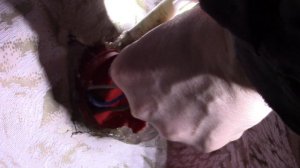 Как заменить старый подрозетник на новый без порчи обои .