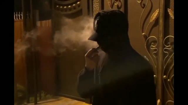 играла музыка, трек был грустный, я глаза отпускал, дым был вкусный смотреть онлайн