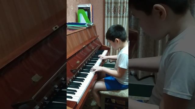 Менуэт. Бах. Menuet by J.S.Bach. смотреть онлайн
