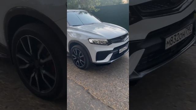 Geely Tugella установил универсальный сплиттер на передний бампер. Вид оригинального не понравился. смотреть онлайн