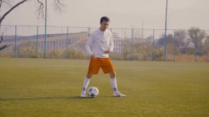 ЛЕГКИЕ ФИНТЫ ДЛЯ НАЧИНАЮЩИХ ФУТБОЛИСТОВ! ТЫ ДОЛЖЕН УМЕТЬ