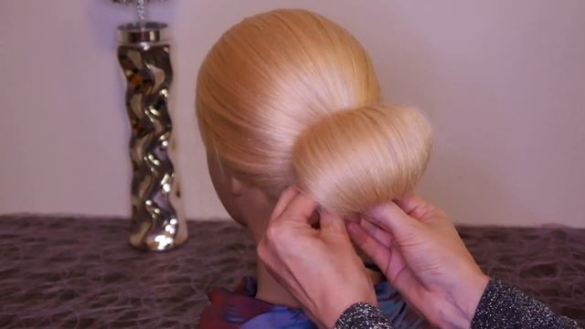 КАК БЫСТРО И КРАСИВО СОБРАТЬ ВОЛОСЫ В ОБЪЁМНЫЙ ПУЧОК. ПРИЧЁСКИ НА КАЖДЫЙ ДЕНЬ.CUTE HAIR BUN TUTORIA смотреть онлайн