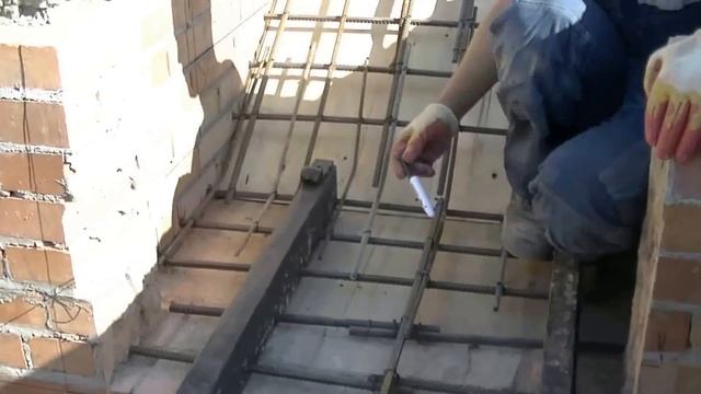 Мудрёная П-образная бетонная лестница(3 марша+ 2 площадки)+ КУСОК монолита между ПЛИТАМИ. Часть 1. смотреть онлайн