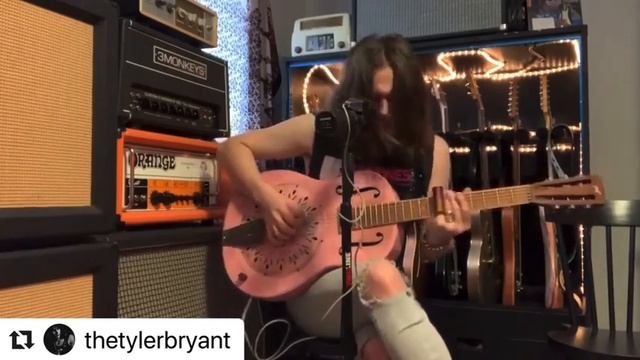 Tyler Bryant brings the sass смотреть онлайн
