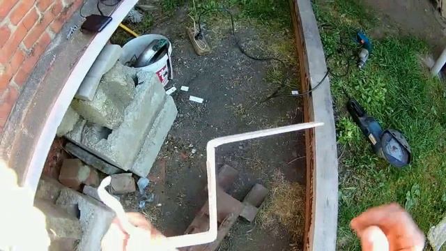 Крепим желоба не снимая кровли --- не до рыбалок , - может кому и пригодится. смотреть онлайн