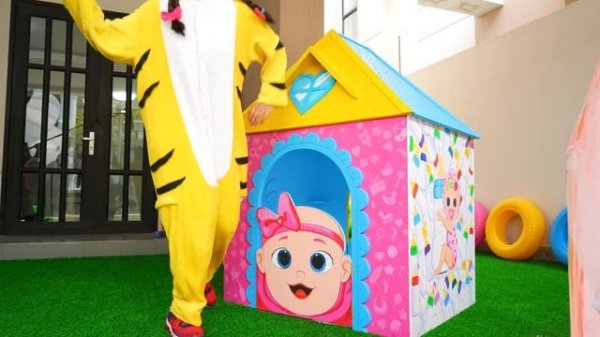 Are you sleeping Brother John, Linda Pretend Play with Little Baby Dolls