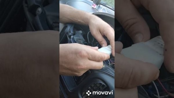 установка 2DIN магнитолы. CAR  MULTIMEDIA SYSTEM   на Toyota FunCargo