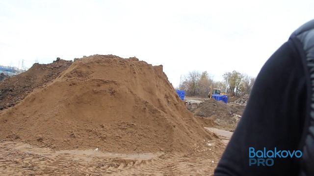 В Балаково рядом с участками многодетных строят газовую заправку без разрешения смотреть онлайн