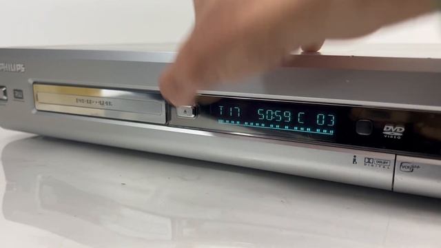 Philips Progressive Scan DVDR75/17 DVD Recorder смотреть онлайн