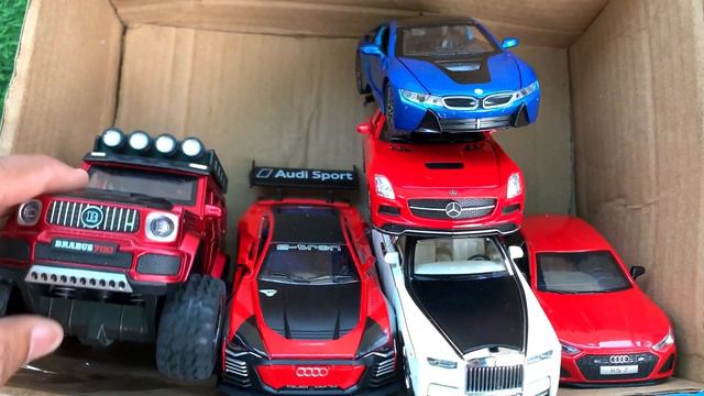 Box Full Of Model Cars /Toyota AE86, Bugatti Centodieci, BMW M4, Mercedes SLS, Brabus G700