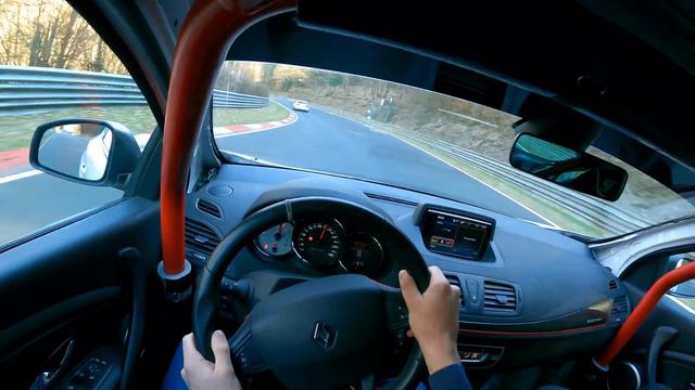 POV First Ever Lap Nürburgring Renault Megane - Daan Arrow