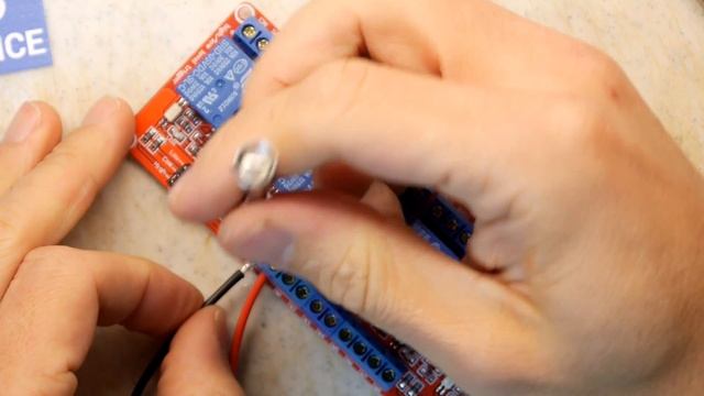 Groovy 8 Way Opto Isolated Relay Board смотреть онлайн