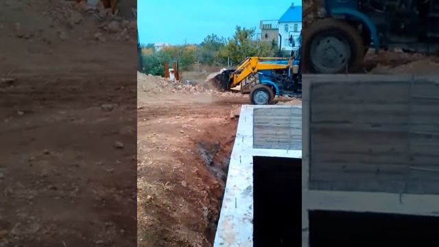 Обратная отсыпка фундамента ч.1 смотреть онлайн