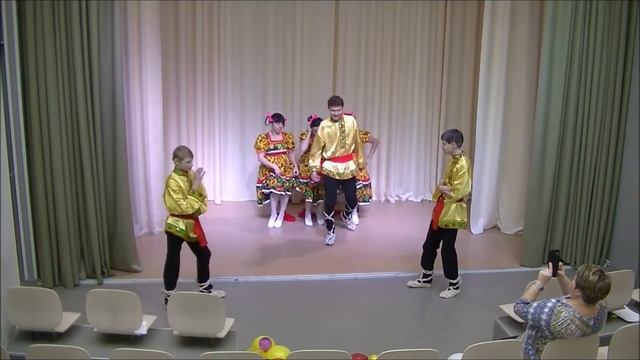 Танцевальный коллектив "Прялица" - Варенька смотреть онлайн