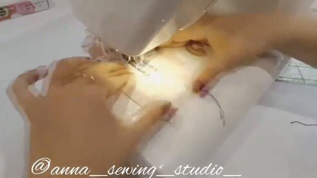 Как шить ниткой-резинкой, сборка на ткани / DIY SEWING WITH ELASTIC THREAD смотреть онлайн