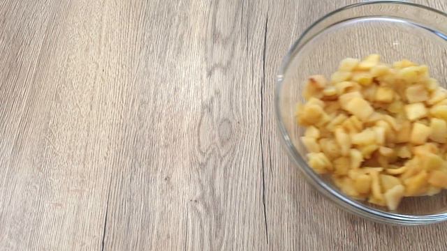 Krówka z jabłkami i przepysznym kremem 👌 pyszne jabłkowe ciasto na każdą porę roku 👍 jabłecznik 🍎🍏 смотреть онлайн