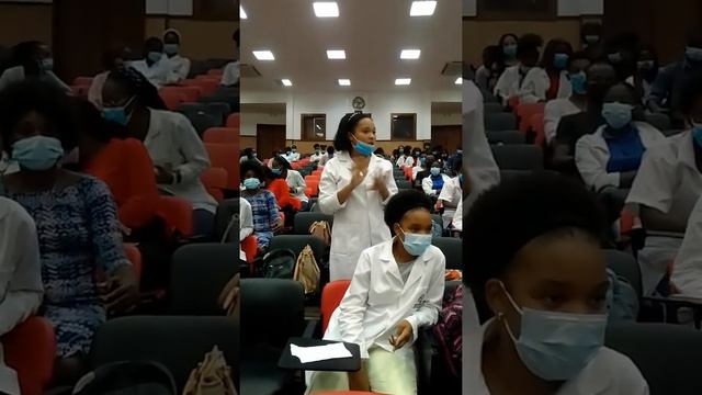 Jovens Unidos de Luanda discutem sobre criminalidade na Universidade Jean Piaget de Angola смотреть онлайн