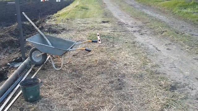 ЗАБОР своими РУКАМИ. Как сделать забор из профнастила. Ремонт Дома. смотреть онлайн