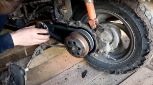 Ремонт Honda Lead-AF20/РАЗБОРКА И СНЯТИЕ ДВИЖКА//ЧАСТЬ 1