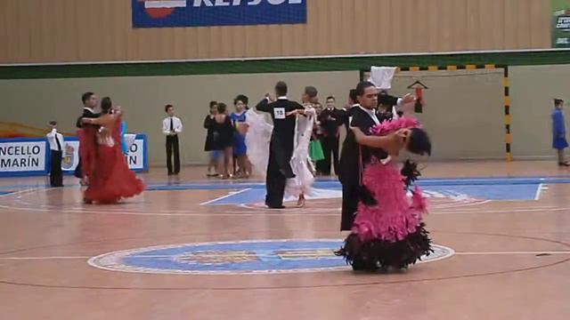 Campeonato de baile Concello de Marin 2013 Manuel e Anastasia bailan tango смотреть онлайн