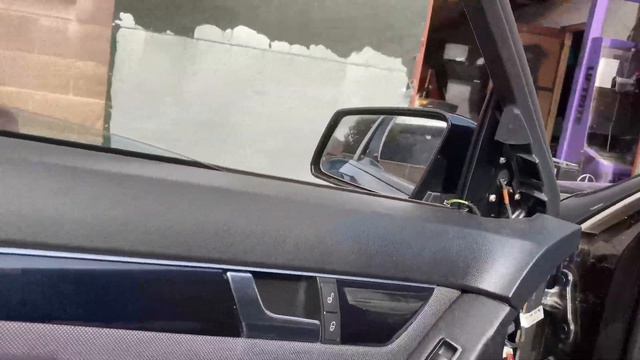 How to Remove the door cards from a w204 c class c220 смотреть онлайн